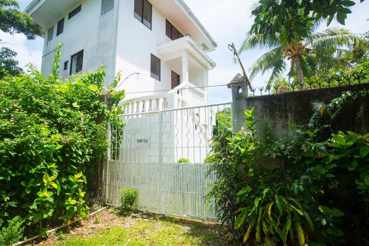 Franky Villa Balabag  Exterior photo